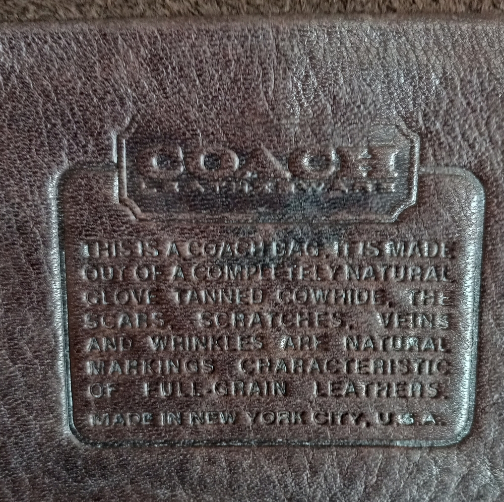 Coach Ruff-Out Suede, Mocha Zip-Top, Early 1970s - Picture 11 of 15